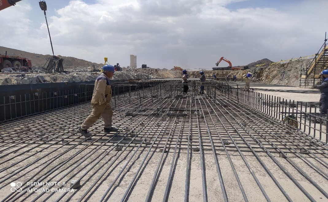 آغازنصب سازه سالن اصلی کارخانه تغلیظ دو میدوک